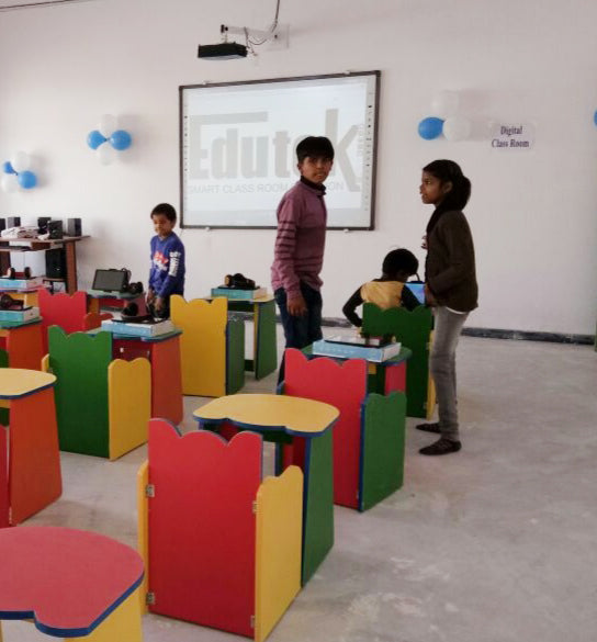 Interactive Board 85" (Poly Ceramic)